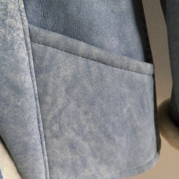 Burberry sheep skin - Picture 8 of 14